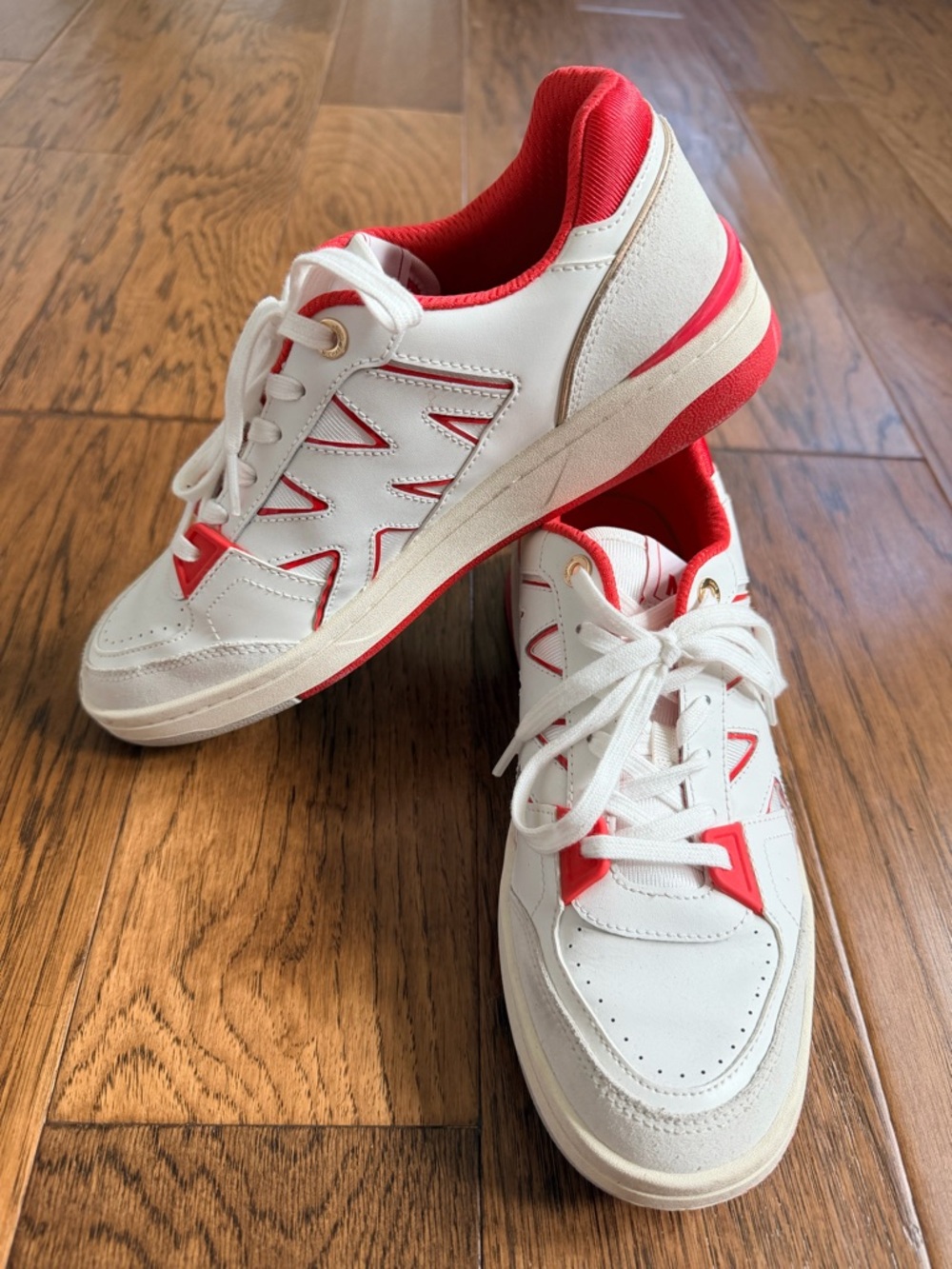 Michael Kors White Red Sneakers Size 8.5 Lace Up Casual Designer Shoes